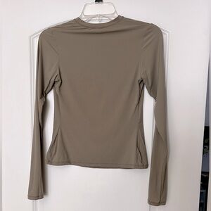 SKIMS Fits Everybody Long Sleeve T-Shirt